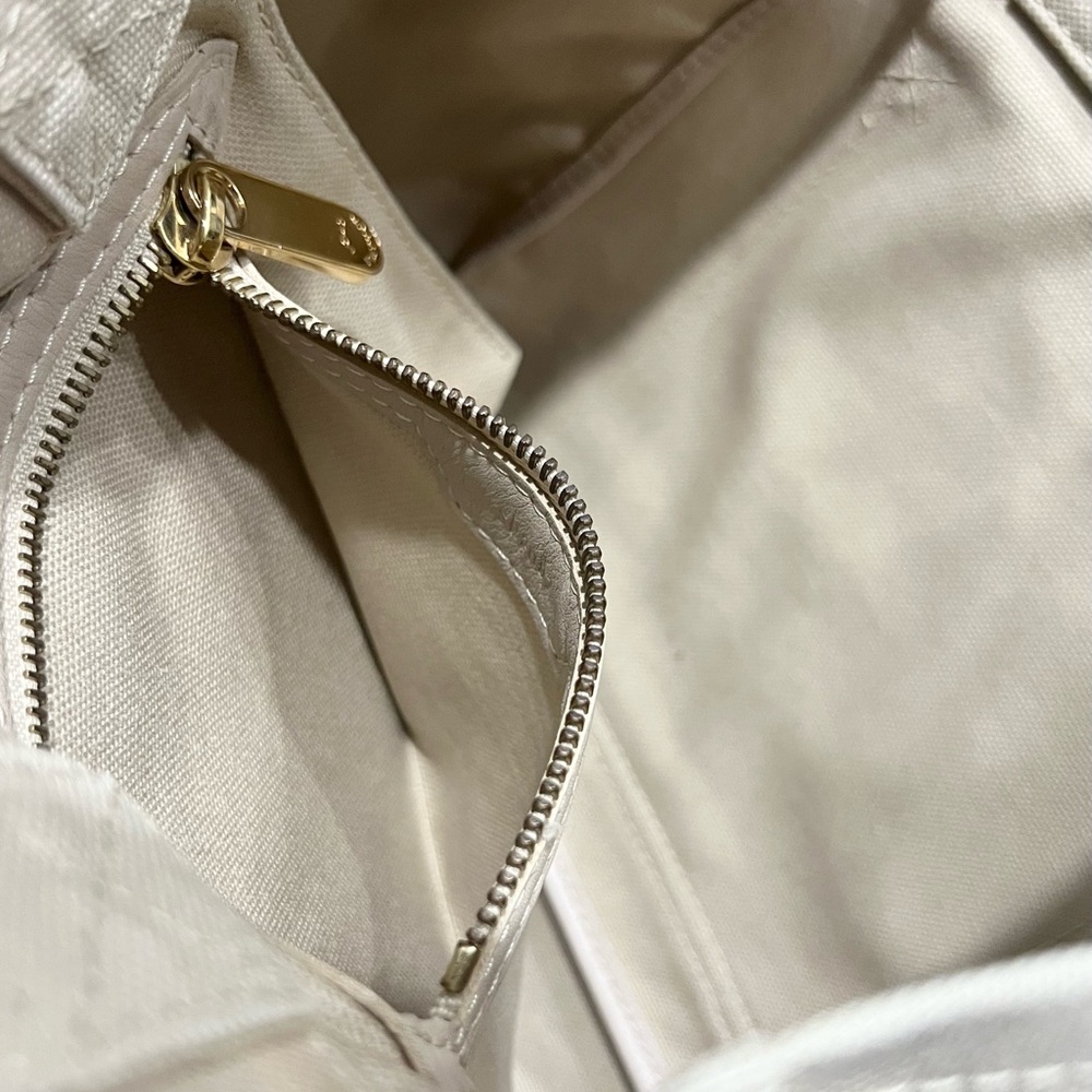 Authentic Louis Vuitton That’s Love Tote - EUC - Picture 12 of 14